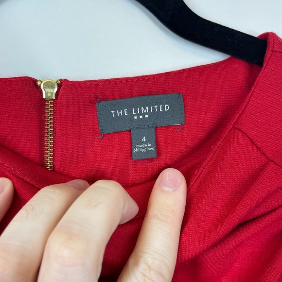 The Limited Women's Red Cap Sleeve Fit & Flare Knee Length Dress Size 4 - Picture 2 of 4